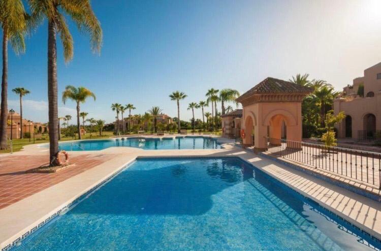 La Cartuja Del Golf Apartamento Estepona Exterior foto